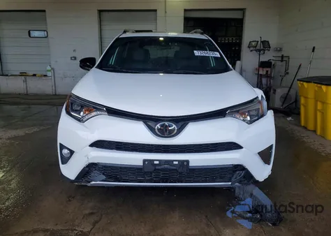 2017 Toyota Rav4 Se z USA, uszkodzony, nr VIN 2T3JFREV7HW574341